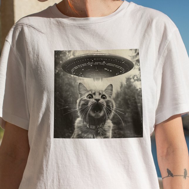 Camiseta Engraçado Cat Selfie com OVNI (Criador carregado)