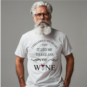 Camiseta Engraçado cita o famoso slogan do bebedor do vinho