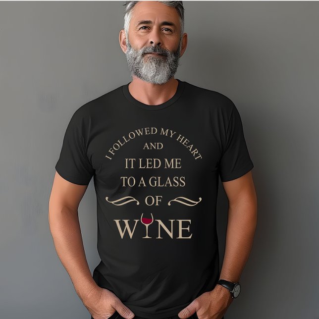 Camiseta Engraçado cita o famoso slogan do bebedor do vinho (Criador carregado)