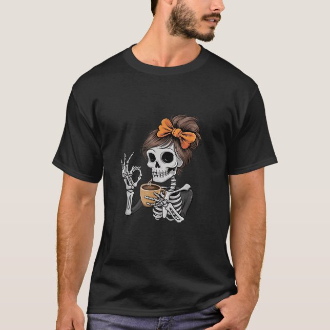 Camiseta Engraçado Estação Spooky Skeleton Messy Bun Coffee (Frente)