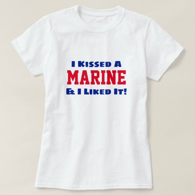 Camiseta Engraçado "Eu Beijei Um Marinho E Gostei Dele!" Ca (Frente do Design)