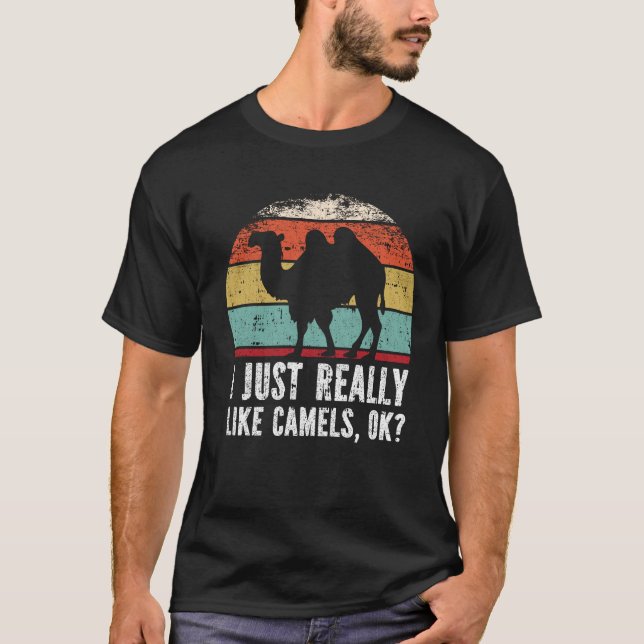 Camiseta Engraçado, Eu Gosto Mesmo De Camelos, OK? (Frente)