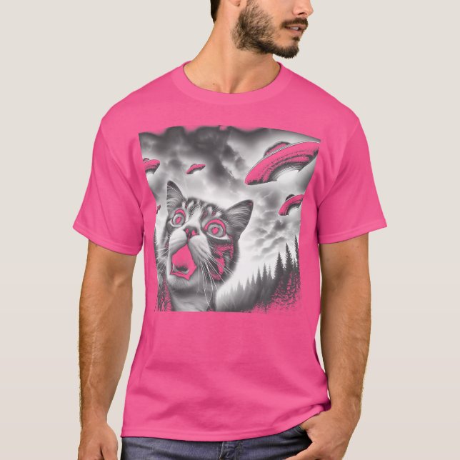 Camiseta Engraçado Gato Selfie Com Ufos (Frente)