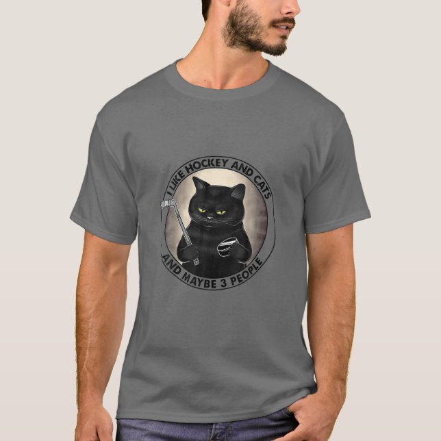 CAMISETA ENGRAÇADO GOSTO DE CHOQUES E GATOS E TALVEZ 3 PESS (Frente)