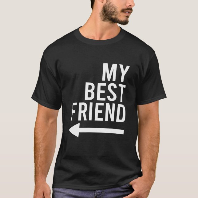 Camiseta Engraçado Meu Melhor Amigo Com Seta Apontando Para (Frente)