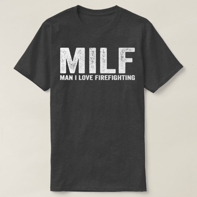 Camiseta Engraçado MILF Bombeiro MILF Homem Adoro Bombeiro (Frente do Design)