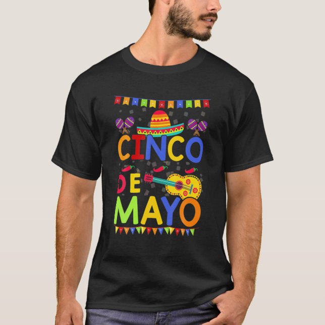 Camiseta Engraçado Nacho Médio Tio Cinco De Mayo Mexicano (Frente)