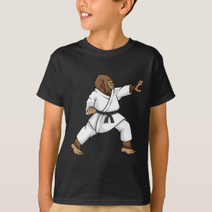 Camiseta Engraçado Ninja Bigfoot Fazendo Karate Com Samurai