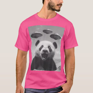 Camiseta Engraçado Panda Selfie Com Ufos Panda Estranha