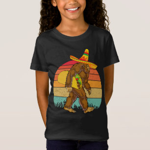 Camiseta Engraçado Pé Grande Andando com Taco Grande