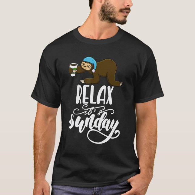 Camiseta Engraçado Relaxa É Domingo  Cabeça Sonolenta Pregu (Frente)
