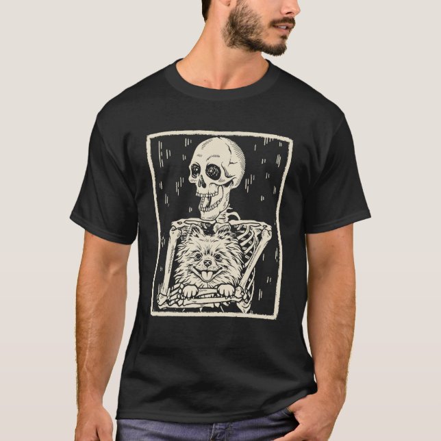 Camiseta Engraçado Skeleton abraça o cão da Pomerânia (Frente)