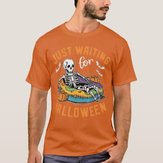 Camiseta Engraçado Skeleton Halloween Esperando Pelo Hallow