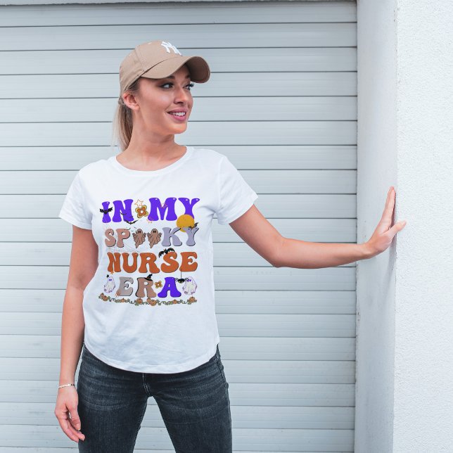 Camiseta Engraçado Spooky, Na Minha Era De Enfermeira Louca (Criador carregado)