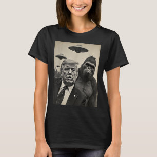 Camiseta Engraçado Trump Bigfoot Selfie Com Alienígena Estr