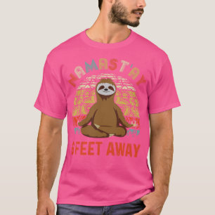Camiseta Engraçado Yoga Sloth Namastay A 6 Pés De Distância