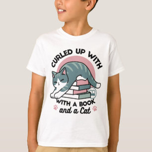 Camiseta Enrolados com um Livro e um Gato - Leitura de Gato