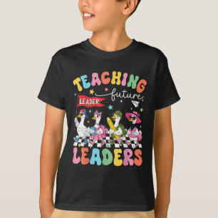 Camiseta Ensinando Futuros Líderes Professor Silly Goose Vo