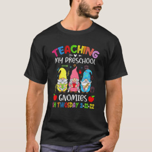 Camiseta Ensinando Meus Gnomos Da Pré-Escola Na Segunda-Fe