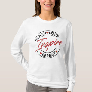 Camiseta Ensinar Amor Inspira Motivação