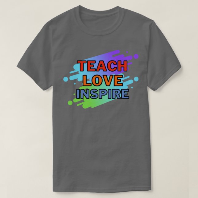 Camiseta Ensinar amor inspirado (Frente do Design)