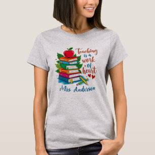 Camiseta Ensino é obra de coração personalizada