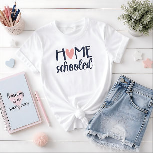 Camiseta Ensino em Casa Com Coração Azul e Rosa