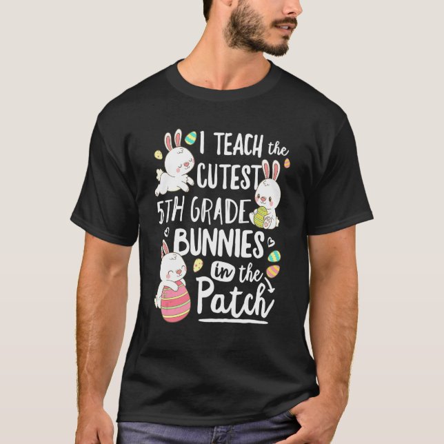 Camiseta Ensino O Colar De Professores De 5 Da Classe Mais  (Frente)