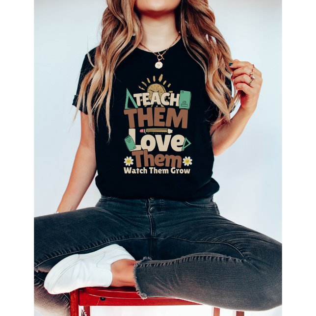 Camiseta Ensino-os a retornar ao professor retro-escolar (Criador carregado)