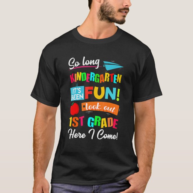 Camiseta Então, Jardim De Infância Longo Olhe Para A Série  (Frente)