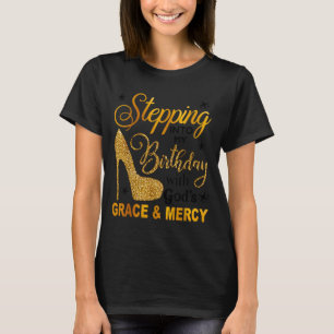Camiseta Entrando no aniversário com a graça e a misericórd