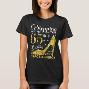 Camiseta Entrando no meu 65º aniversário com deuses