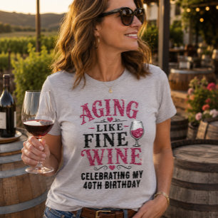 Camiseta Envelhecendo como um Fino Vinho Aniversário Brilho