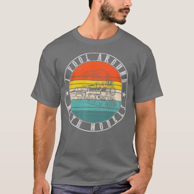 Camiseta Envolvo-Me Com Modelos De Comboio De Engenheiro Pr (Frente)