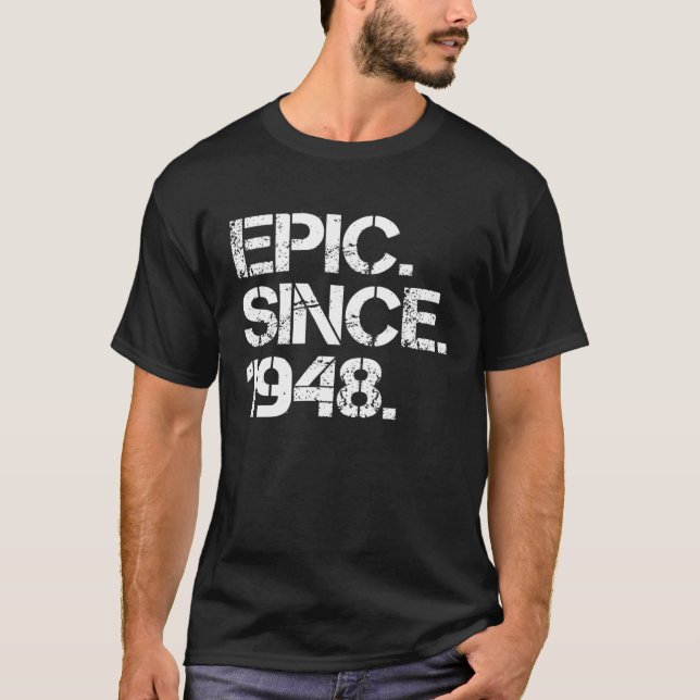 Camiseta EPIC.DESDE 1948. Moletom com Capuz (Frente)