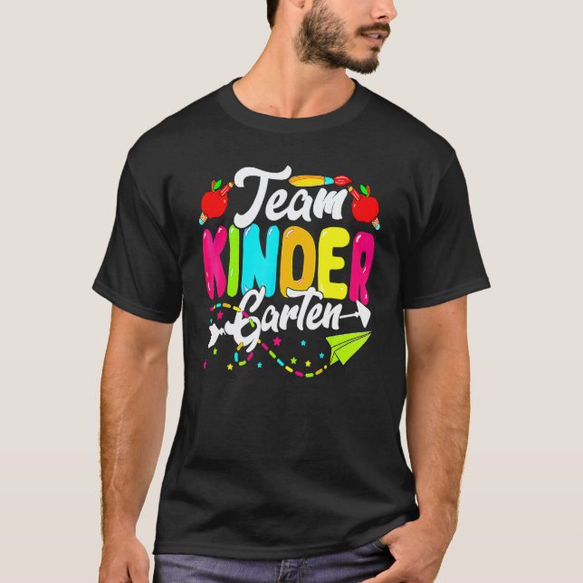 Camiseta Equipe Arco-íris de Corações Jardim de Infância Úl (Frente)