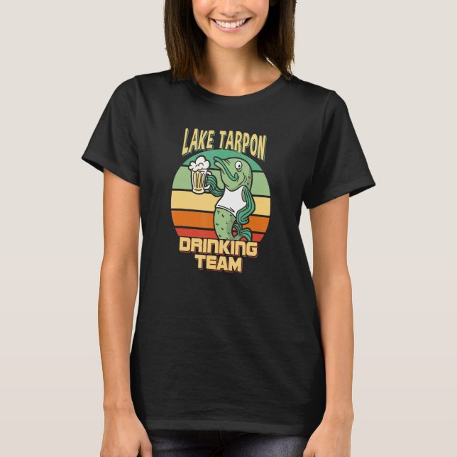 Camiseta Equipe de Bebedores do Lago Tarpon Peixe Engraçado (Frente)