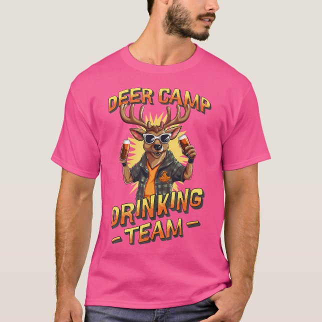 Camiseta Equipe de Bebendos Deer Camp - Caça Engraçada (Frente)