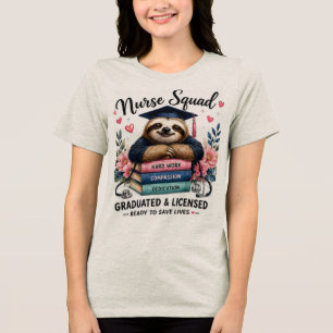 Camiseta Equipe de Enfermeira Preguiça Graduada e Licenciad