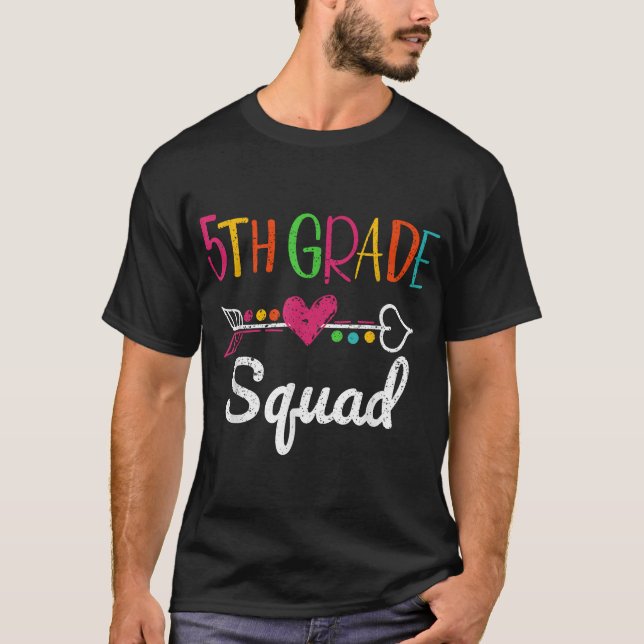 Camiseta Equipe de Estudantes de 5 Grau Quadrado Sexto (Frente)