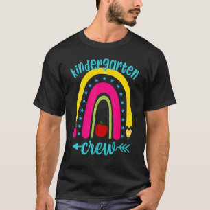 Camiseta Equipe de Jardim de Infância Coração de Arco-Íris