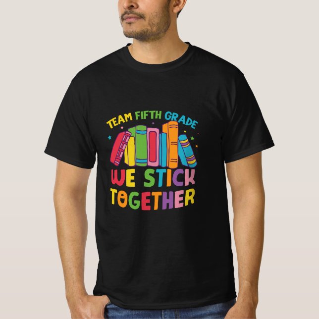 Camiseta Equipe de Professores do 5 Grau 5.o Grau Juntos (Frente)