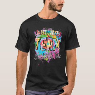 Camiseta Equipe Do Jardim De Infância Como Uma Equipe Norma