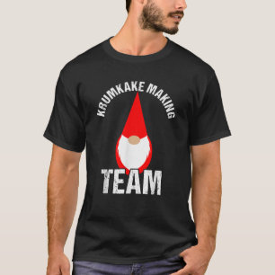 Camiseta Equipe Gnome de Fabricação de Krumkake de Natal Es