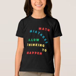 Camiseta Erros Matemáticos Permitem Pensar Em Acontecer