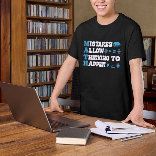 Camiseta Erros Permitem Pensar Em Matemática (Criador carregado)