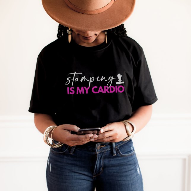 Camiseta Esboço é o meu Cardio Pink Engraçado Notório Negro (Criador carregado)