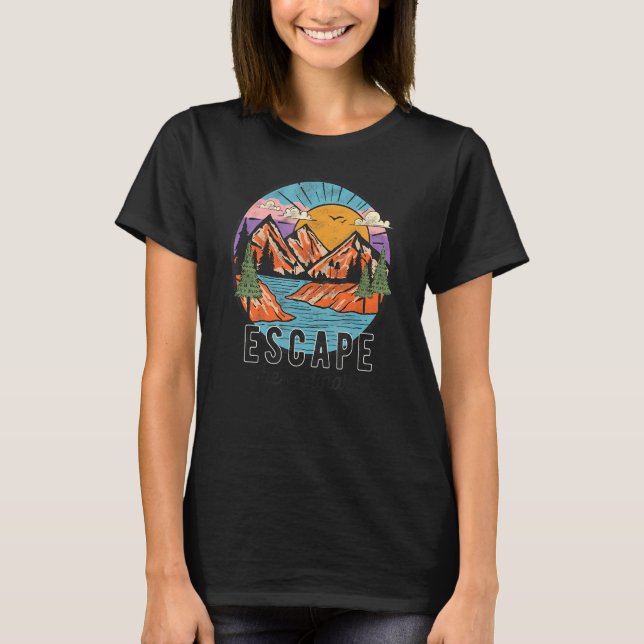 Camiseta Escapar Das Montanhas Sunny Comuns Acampando O Cam (Frente)