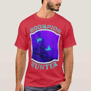 Camiseta Escorpião caçando aracnídeos vigilância noturna no