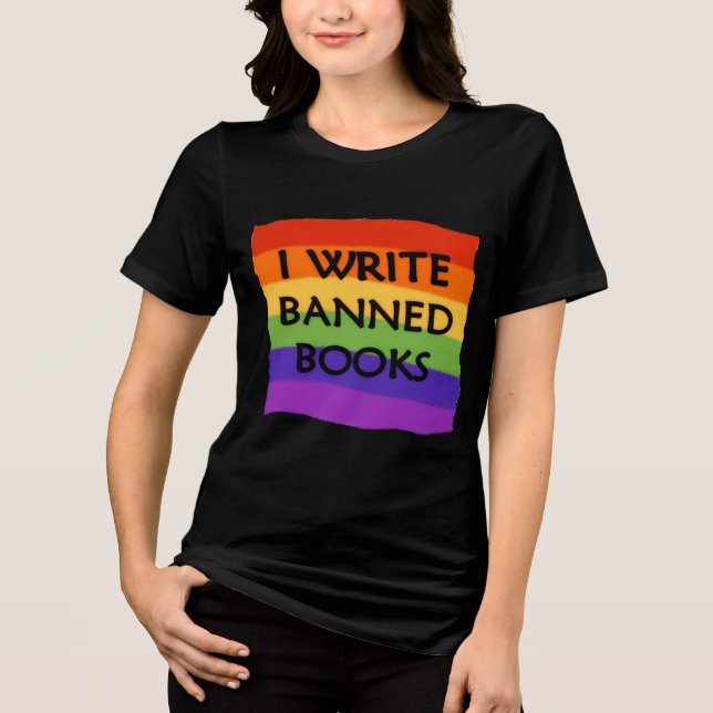 Camiseta Escrevo Livros Banidos Arco-Íris (Frente)